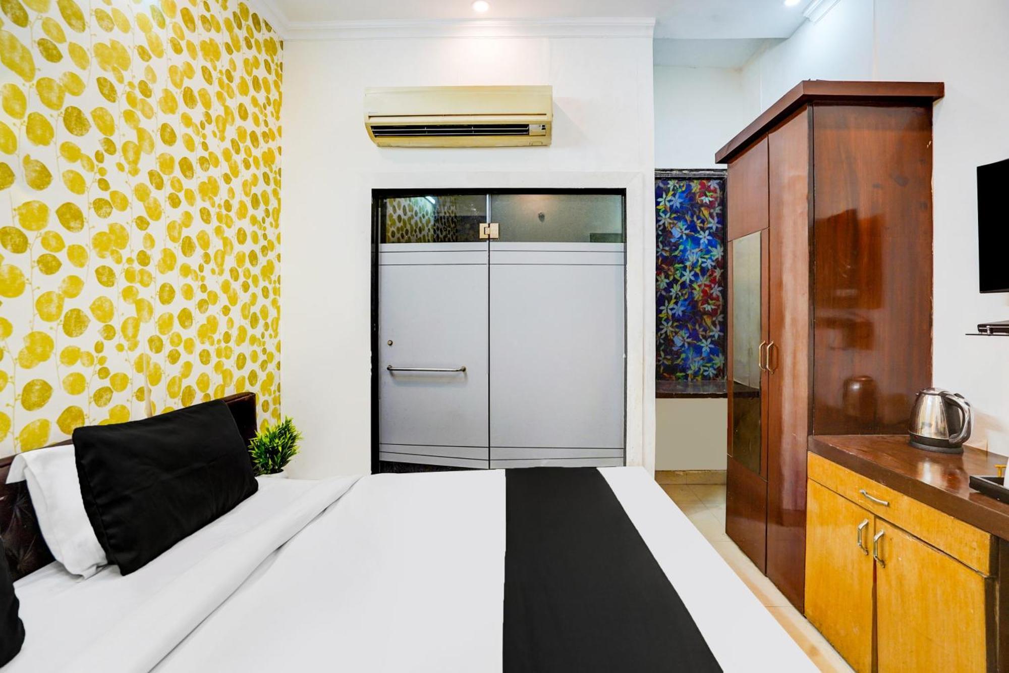Hotel Collection O Sector 5 Ghaziabad Exterior foto